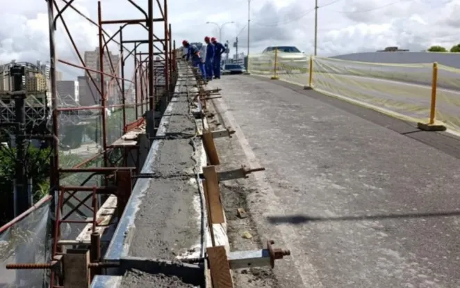 Trânsito é alterado para segunda etapa da obra no viaduto da Avenida Francisco Porto em Aracaju