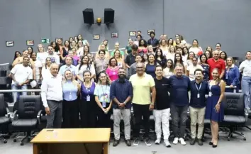 Escola do Legislativo promove palestra sobre conscientização do autismo