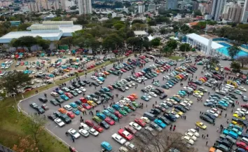 Encontro de Carros Antigos agita o mundo do antigomobilismo em Jundiaí