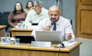 Adriano Tica propõe isenção de transporte para agentes de saúde em Cajamar
