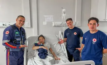 Equipe de ambulância realiza parto com sucesso durante atendimento em Cajamar